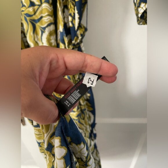 Anthropologie Kenzie parrot printed robe size M/L - Picture 9 of 11